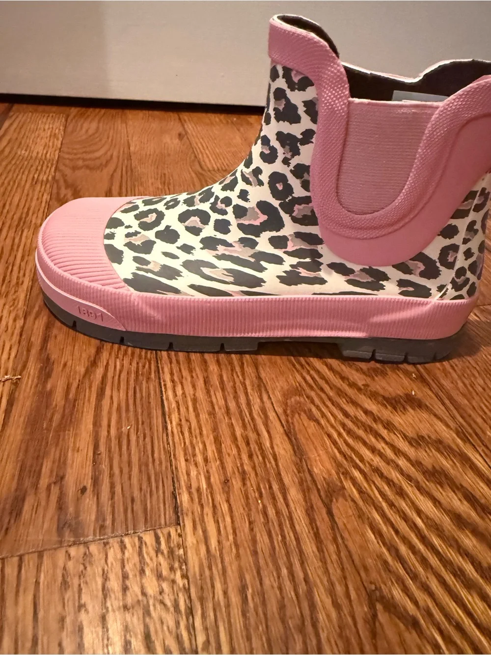 Kids Pink Leopard Print Rain Boots Western Chief size 13